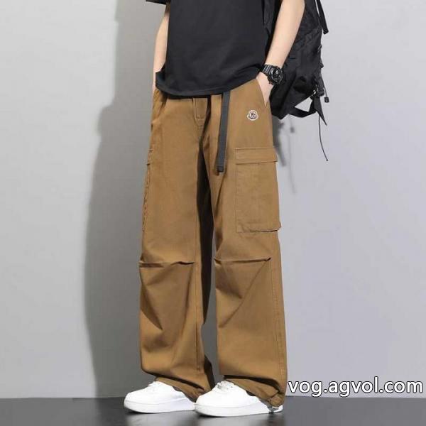 売り切れ続出！激安限定 個性的な美品 洗練されたおしゃれ感を持つ通販 ブランドMONCLERスラックス..