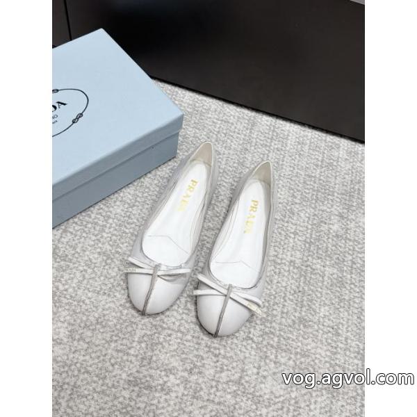 ブーツ春夏のマストバイのアイテム 新作売切れ続出 ファッショナブルなデザインプラダブランド アクセサリー 激安..