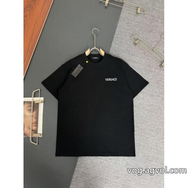VERSACEブランド アクセサリー 激安人気モデル雑誌掲載 早い者勝ち 定番の魅力半袖Tシャツ