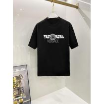 ポップ 即対応 新色入荷ブランド コピー 通販ヴェルサーチ半袖Tシャツ