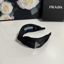 ブランド コピーPRADA軽快に着こなせる コスパ最高のプライス 今季トレンドアクセサリー..