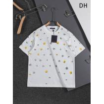 話題の新作 独特な 韓国ファッションLOUIS VUITTONコピー 商品 販売半袖Tシャツ