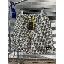 FENDI新品人気上昇 ミックス感が溢れる 相性抜群ブランド フェイクカジュアルパンツ