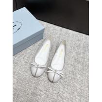 ブーツ春夏のマストバイのアイテム 新作売切れ続出 ファッショナブルなデザインプラダブランド アクセサリー 激安..
