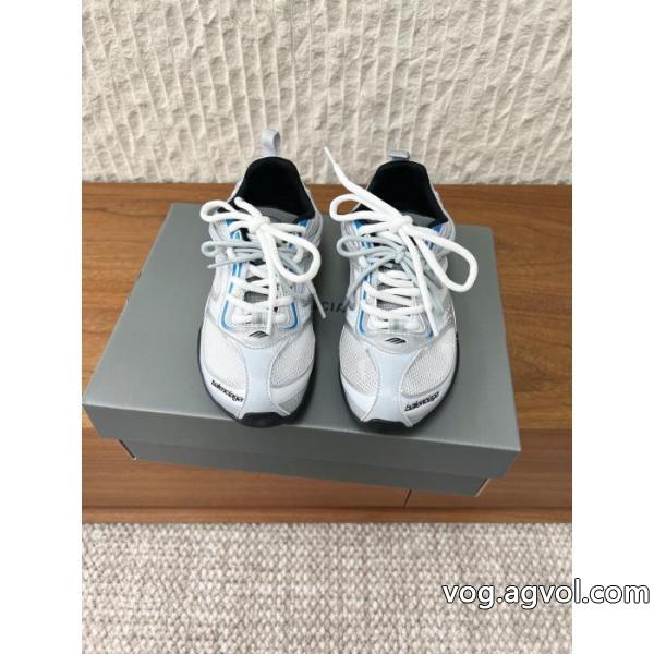 スニーカー最も注目する 毎日大活躍  上品なカジュアルコーデにバレンシアガブランド 偽物 通販.