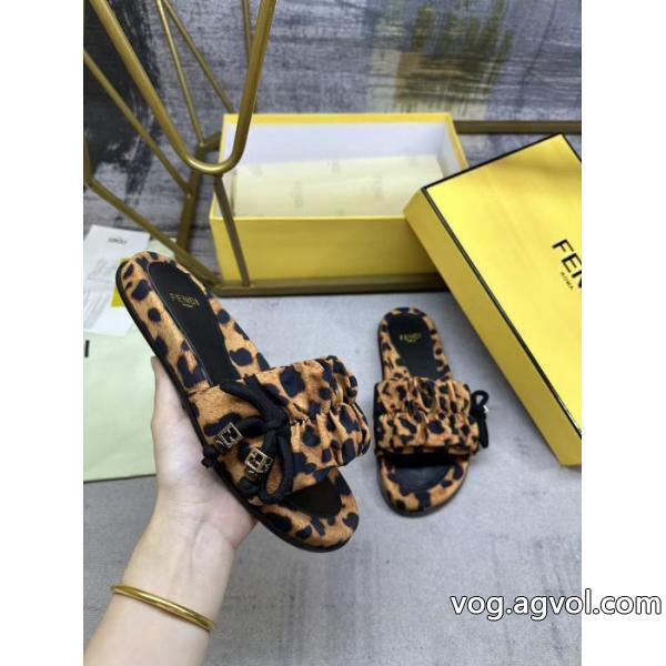日本でおなじみ!? ベストセラー 話題となる人気品ブーツ激安 通販 ブランドFENDI..
