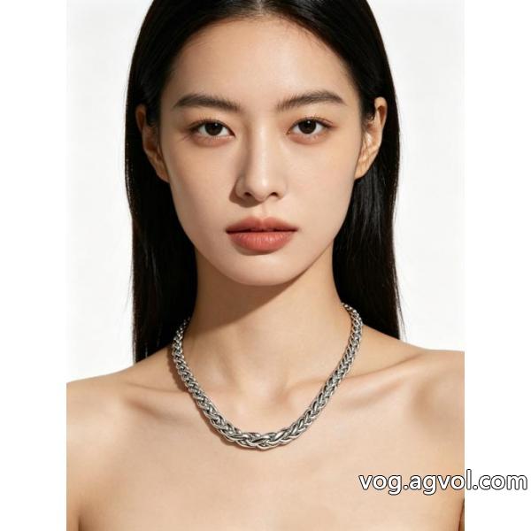 ブランド コピー韓国ファッション 最新モデルも顧客セールで格安 気分も上がるきれいめハッピティファニーアクセサリー.