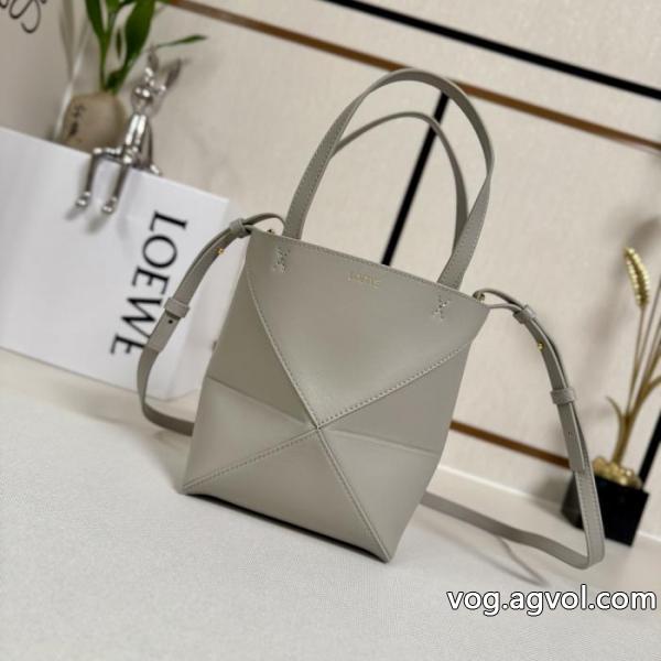 2026一番最高人気 2026新作 今度こそ完売！&nbsp;&nbsp;&nbsp;&nbsp;バッグ偽 ブランド 販売LOEWE.