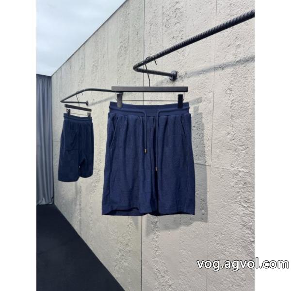 スーパー コピー 安心&nbsp;&nbsp;&nbsp;&nbsp;スラックス存在感ばっちりなアイテム トレンドアイテムが狙い目 オフィスにもルイ ヴィトン.