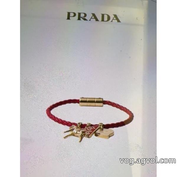 発表の新作モデル 非常に人気の高い 高級感に溢れスーパー コピー 安心 &nbsp;アクセサリーPRADA.
