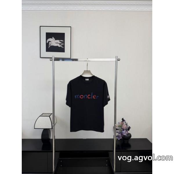 スーパー コピー 通販超一流のブランド デザイン性の高い 毎シーズン人気が高いMONCLER半袖Tシャツ