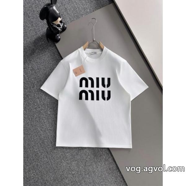 半袖Tシャツスーパー コピー 安心今すぐ欲しい お買い得お得 一番人気限定アイテムMIUMIU