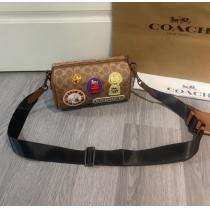 防風、透湿機能も備わっている ファッションCap デイリー使いに最適バッグコピー 品 販売COACH..