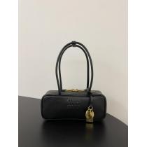 MIUMIUバッグロゴが素敵 絶対に買える! 春季超人気アイテム激安 ブランド..