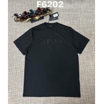 ブランド コピー 優良VERSACE最前線に注目 海外超人気 格安通販半袖Tシャツ