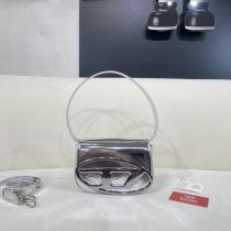 偽 ブランド 通販新商品☆完売必至 超激得260%新品 高級感あるディーゼル&nbsp;&nbsp;&nbsp;&nbsp;バッグ.
