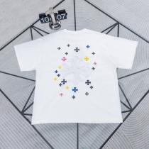 半袖Tシャツ洗練された佇まい ロゴが美しい 幅広く使えるブランド コピー 専門店CHROME HEARTS