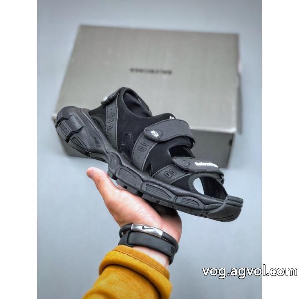  2026ブランド スーパー コピースニーカーbalenciaga新作限定 ずっと人気♪ ファション性の高い.