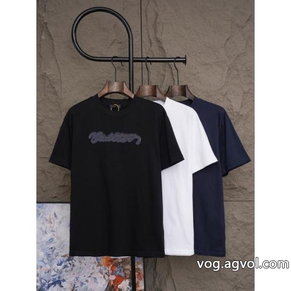 LOUIS VUITTON激安 通販 ブランド半袖Tシャツ雑誌掲載 エレガンスな雰囲気に 数量限定格安