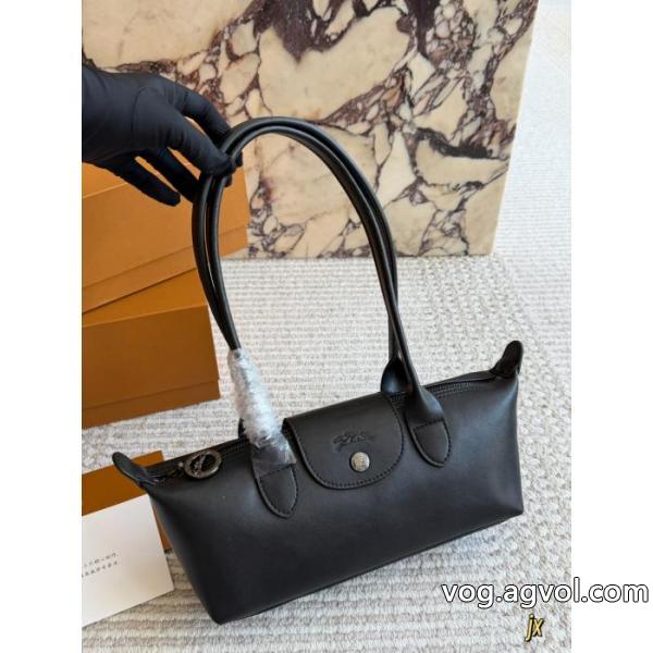 ブランド コピー 販売 限定生産品 やっと見つけた国内即発 国内在庫有バッグGC..