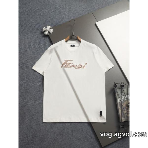 ブランド 偽物今話題の最新作 超激得 即完売必至フェンディ半袖Tシャツ