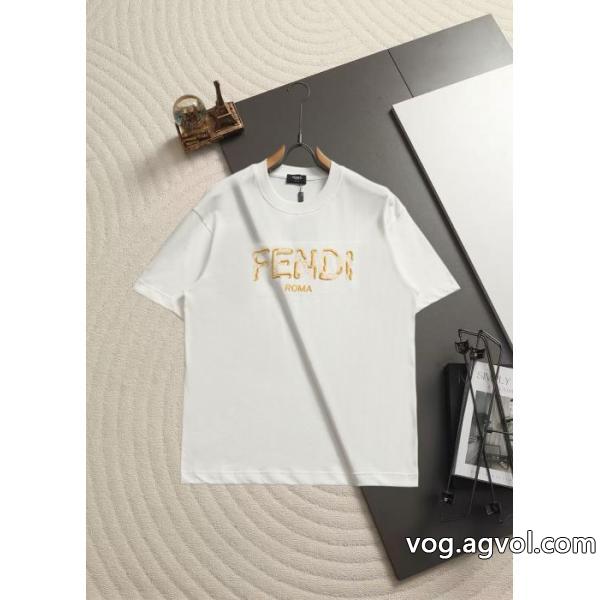 ブランド コピー 安心大注目早い者勝ち ルックスの良い 最高に人気商品!半袖TシャツFENDI