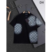 新作コレクション 季節感もプラス2026新作 上質で格好い偽物 ブランド 激安LOUIS VUITTON半袖Tシャツ