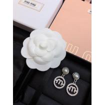 MIUMIUアクセサリー 2026ブランド コピー2026最新コラボ完売間近 入手困難 セレブも愛用商品 限定数限り..