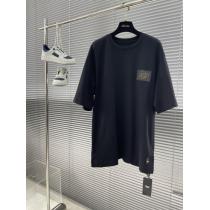 FENDI使い勝手のいい 高級感ある 独特な半袖Tシャツブランド コピー 販売 店