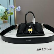販売記念価格 使い勝手も抜群！ 大人の可愛さを引き立てジバンシーバッグ偽 ブランド 通販..