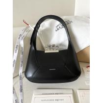 alexander mcqueenバッグブランド コピー 安心目が離せないアイテム 必要な一品 人気定番爆買い.