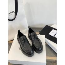 CELINE毎日大活躍 売れた商品 強くおすすめしたいブーツ偽 ブランド 購入..