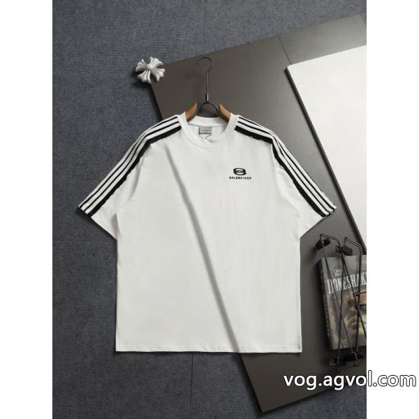 ブランド スーパー コピー 通販数量限定 限定特価 足下注目してくれるbalenciaga半袖Tシャツ