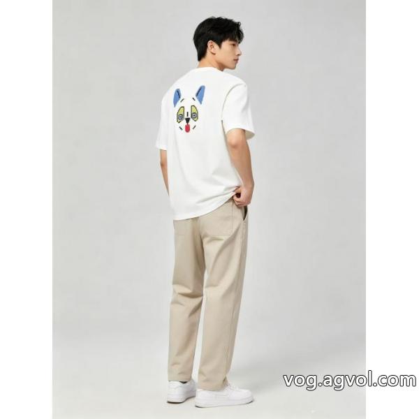 LOEWEブランド コピー 優良店半袖Tシャツ人気商品再入荷 高級素材を採用 新入荷アイテムの通販