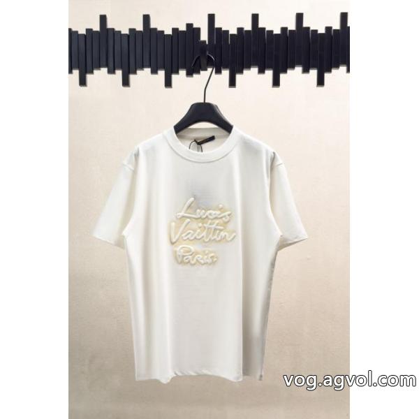 新作セール価格で 人気定番セール 優秀なアイテムブランド コピー 販売 店LOUIS VUITTON半袖Tシャツ