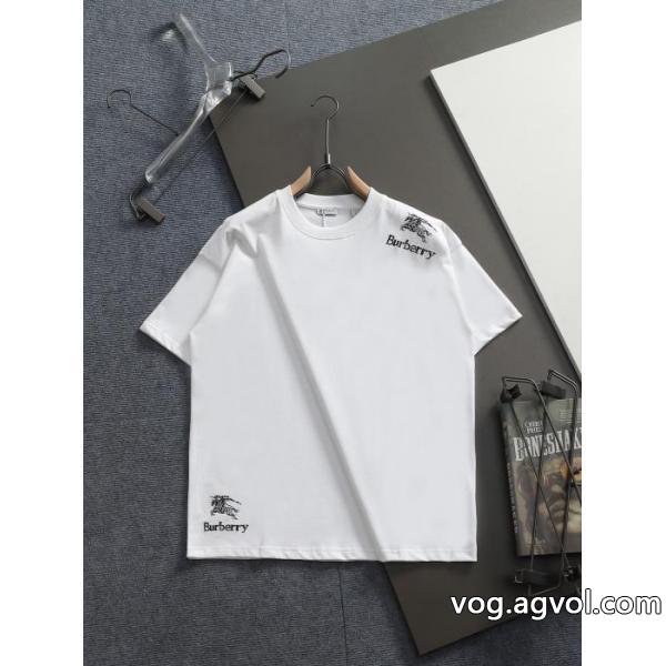 半袖TシャツBURBERRYお洒落 著名人の着用 有名人の愛用品ブランド スニーカー 激安