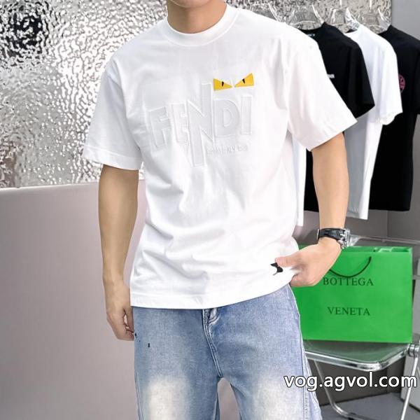 魅力ファッション 着心地抜群！ 2026FENDI半袖Tシャツスーパー コピー 販売