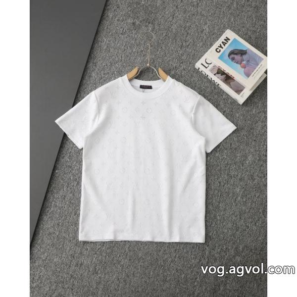 LOUIS VUITTON半袖Tシャツ2026限定 男女兼用に人気 人気シリーズ 安心な品質スーパー コピー 通販 優良