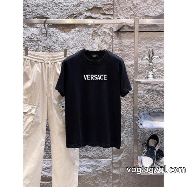 半袖Tシャツブランド 偽物 通販VERSACE上品カジュアルな雰囲気に 快適な着心地 売り切れちゃう