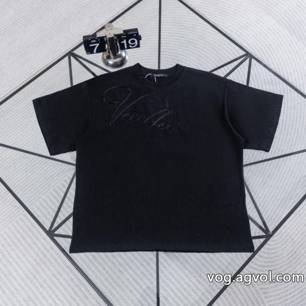 LOUIS VUITTONコピー ブランド 通販半袖Tシャツ絶対欲しい  大好評シリーズ エレガント系スタイル