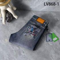 ブランド フェイクLOUIS VUITTONジーンズ人気復活  有名人愛用 トレンド感溢れた