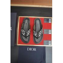 デザイン性の高い 新作可愛い花柄  人気爆発新品 2026ブランドスーパーコピーブーツDIOR..