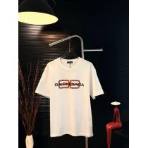 お洒落で人気アイテム 2026最新入荷 高級感漂う半袖Tシャツブランド コピー 優良店バレンシアガ