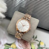ブランド スーパー コピー大人の個性を。  高級な質感 通気性と吸汗性に優れ腕時計Michael Kors..