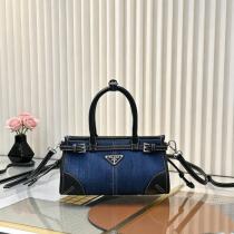 バッグブランド レプリカPRADAいつの時代もやっぱり カッコカワイイ オシャレだけど疲れない.