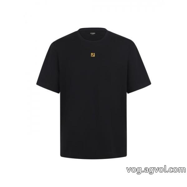 FENDI今季トレンドをうまく取り 超人気美品セール中 定番モデルTシャツ偽物 ブランド.