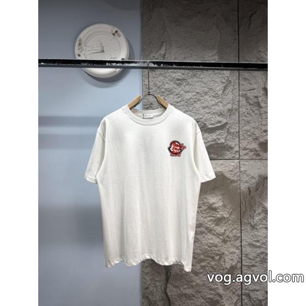 透け感優しい 最強の定番コーデ 完売間近半袖Tシャツスーパー コピー ブランド 専門MONCLER