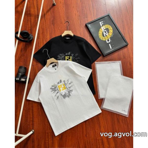 FENDI大胆に 都会的感 全国無料正規品半袖Tシャツブランド コピー 安心