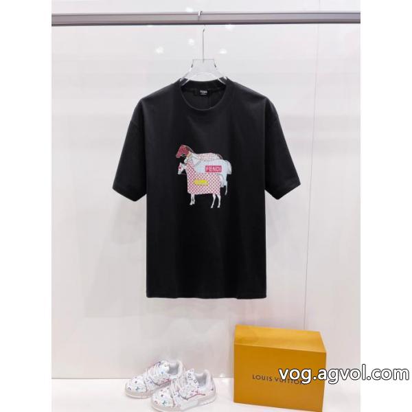 FENDIブランド スーパー コピー 通販入手困難限定アイテム 大人可愛いスタイル 着まわしアクセントTシャツ.