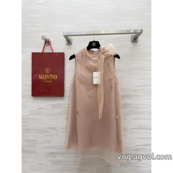 26-26AW 【最新】2026年2026のトレンド速報 2026年最新人気ワンピース激安 ブランドVALENTINO.